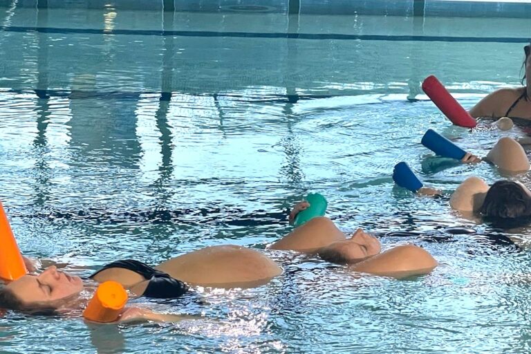 🤰 Et si vous faisiez la prépa à la naissance … à la piscine ? 🤰