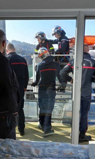 Exercice évacuation CH EU Pompiers