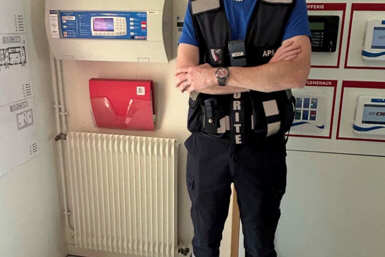 🔦 « Dans l’ombre, mais essentiel » : l’agent de sûreté… 🔦