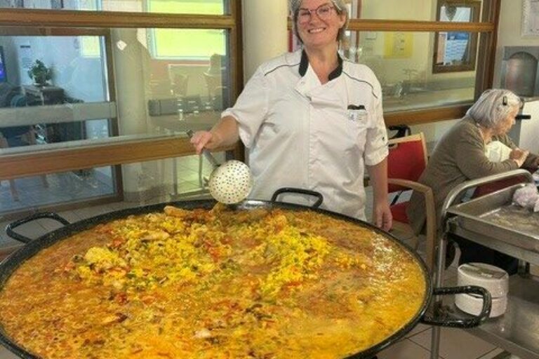 🥘 A l&rsquo;EHPAD « Jean Ferrat » du Tréport, aussi, on se régale !